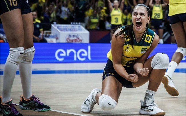 Julia Kudiess sofre lesão ligamentar e está fora do restante da VNL