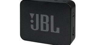 Caixinha de som JBL vira achadinho de sucesso por quase R$ 100