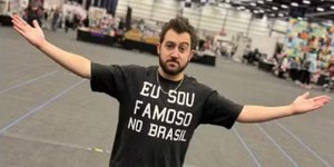 Ator de ‘Todo Mundo Odeia o Chris’ agradece após atingir um milhão