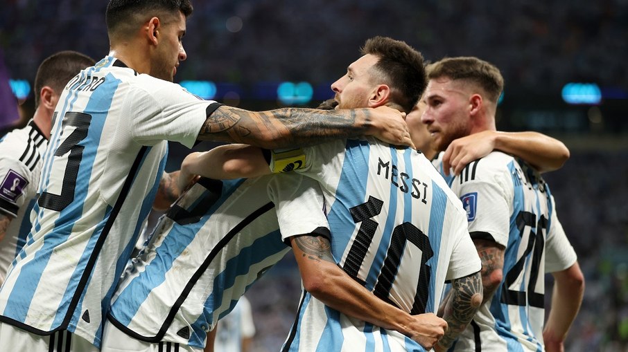 Em busca da terceira taça, Argentina pega a França na final da Copa do Mundo do Catar