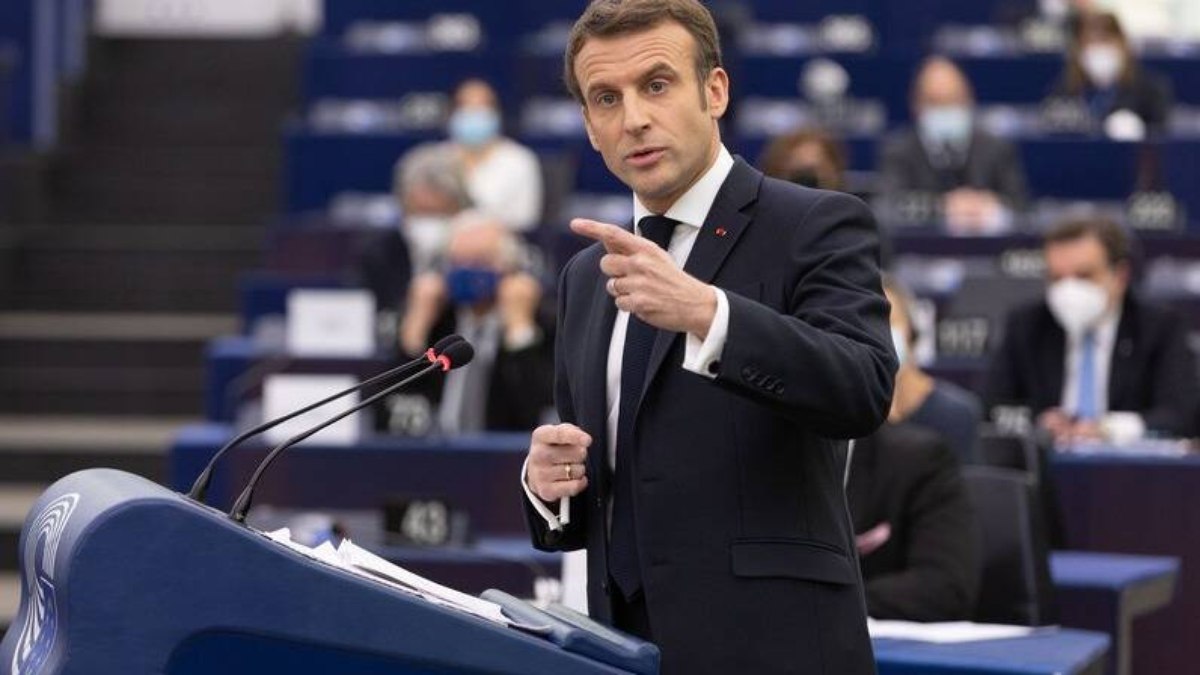 Macron afirmou que 'aborto é um direito fundamental para todas as mulheres'