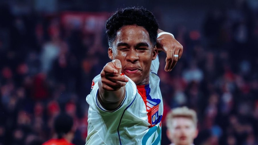Endrick vira sensação na França após gol em estreia pelo Lyon