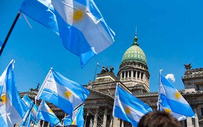 Argentina proíbe entrada de turistas brasileiros