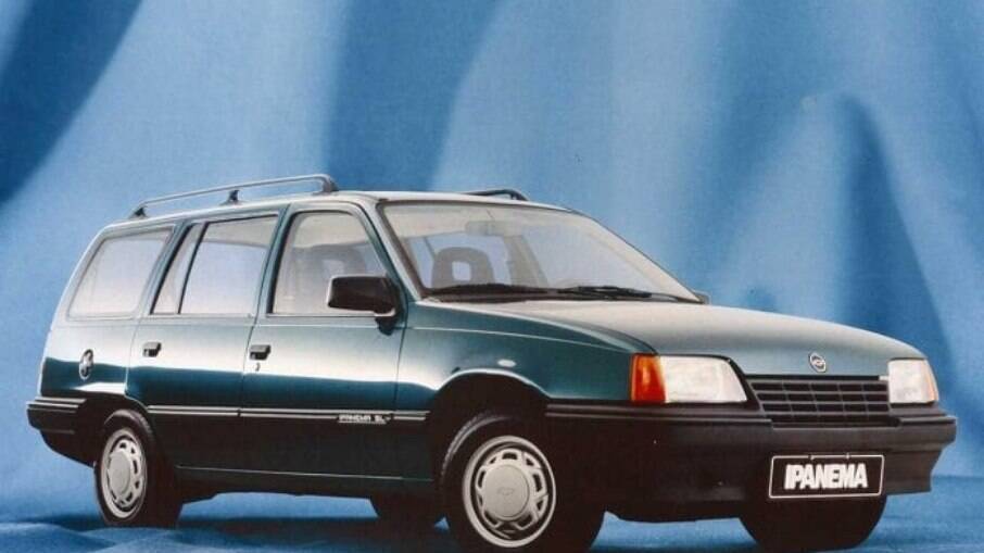 Chevrolet Ipanema 1990, época em que as peruas de duas portas eram requisitadas pela preferência dos brasileiros