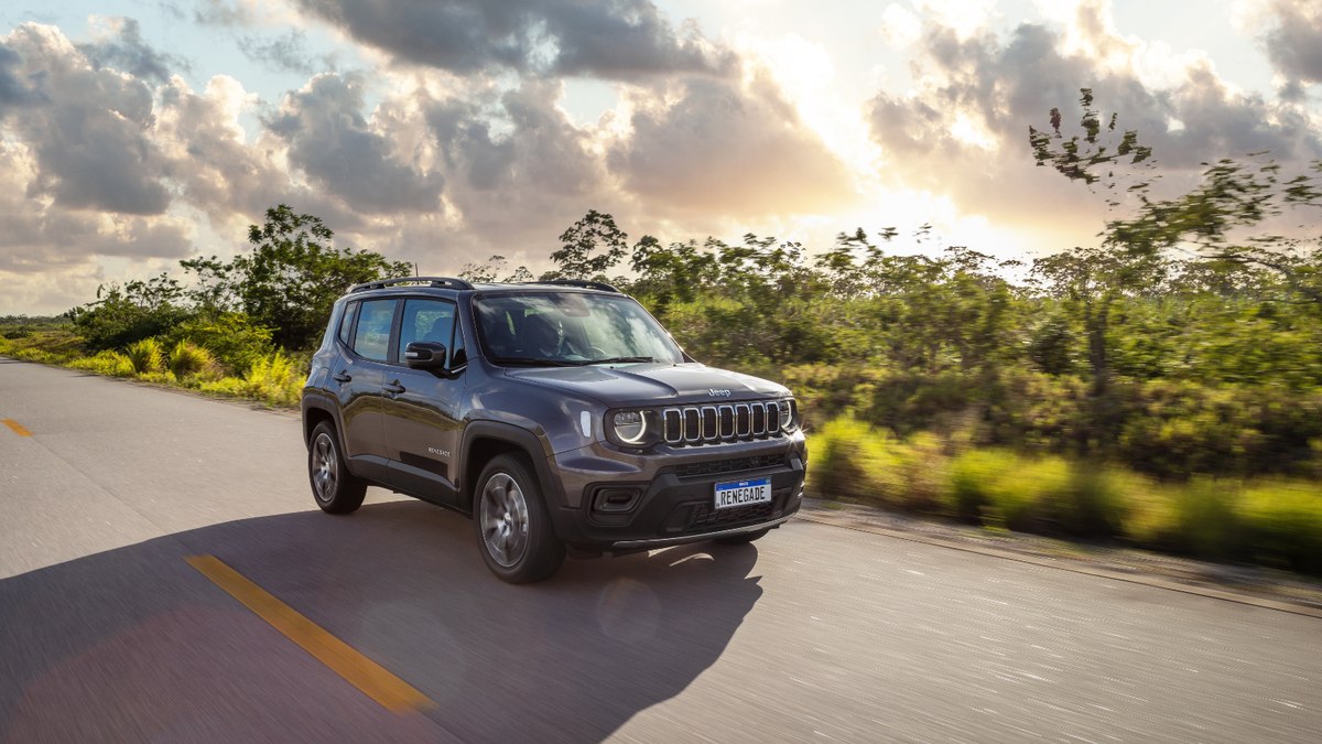 Jeep Renegade Longitude 2026 na estrada Jeep Renegade Longitude 2026 na estrada