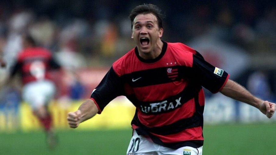 Petkovic é citado por Capetinha por falta de reconhecimento no Flamengo