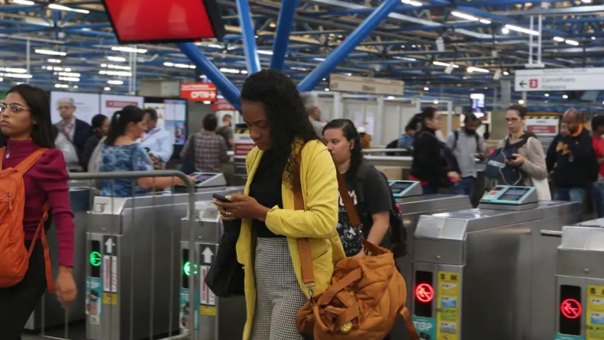 Novo sistema funciona, inicialmente, para as linhas 1-Azul e 3-Vermelha 