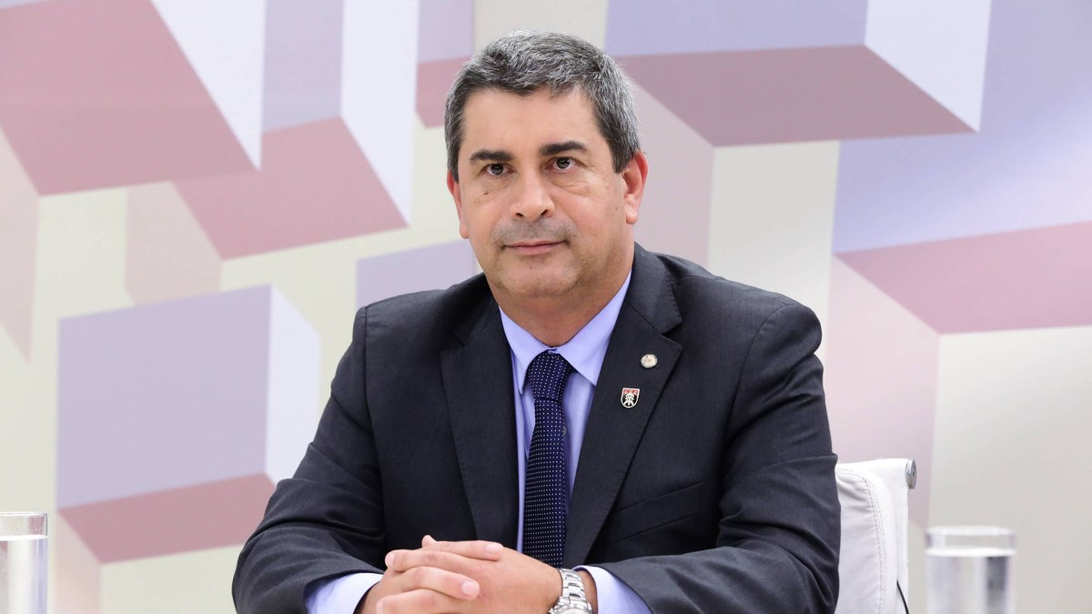 Coronel Tadeu é conhecido por sua atuação combativa na Câmara e envolvimento em polêmicas, como a destruição de uma placa antirracista em 2019. Coronel Tadeu é conhecido por sua atuação combativa na Câmara e envolvimento em polêmicas, como a destruição de uma placa antirracista em 2019.