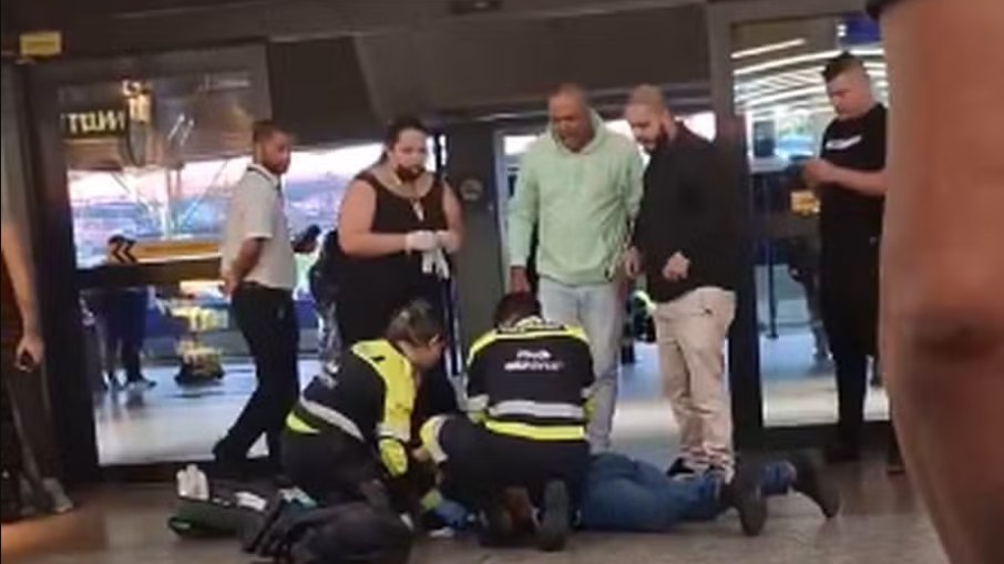 Pessoas baleadas são socorridas em Aeroporto de Guarulhos