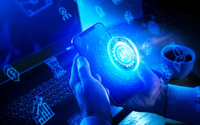 MIT e NiCE mostram impacto da IA agêntica no CX