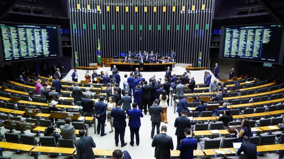 Bloco formado por MDB, PSD, Republicanos, PSC e Podemos se torna o maior na Câmara dos Deputados