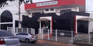 Mulher é perseguida e esfaqueada pelo ex a caminho do trabalho