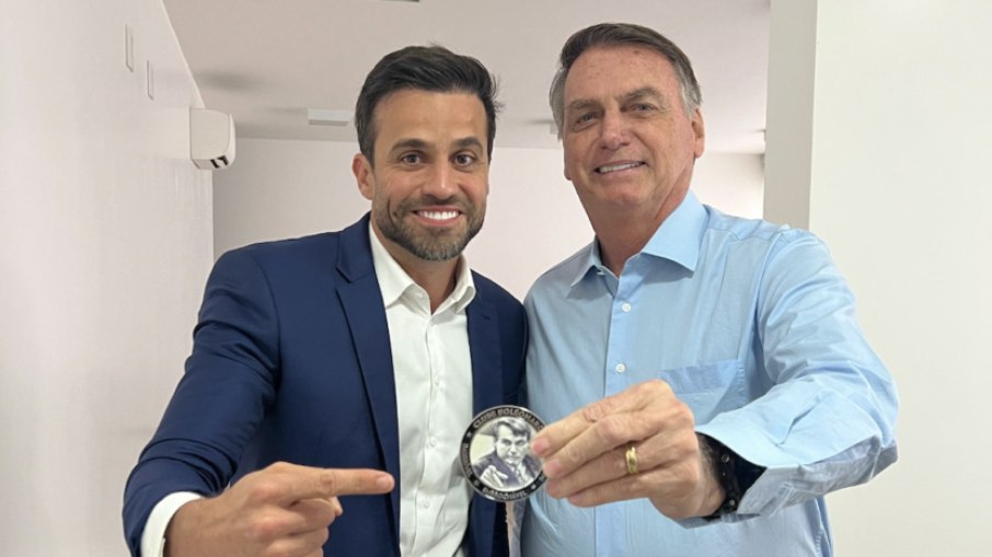 Pablo Marçal e Jair Bolsonaro com selo de 'imbrochável'