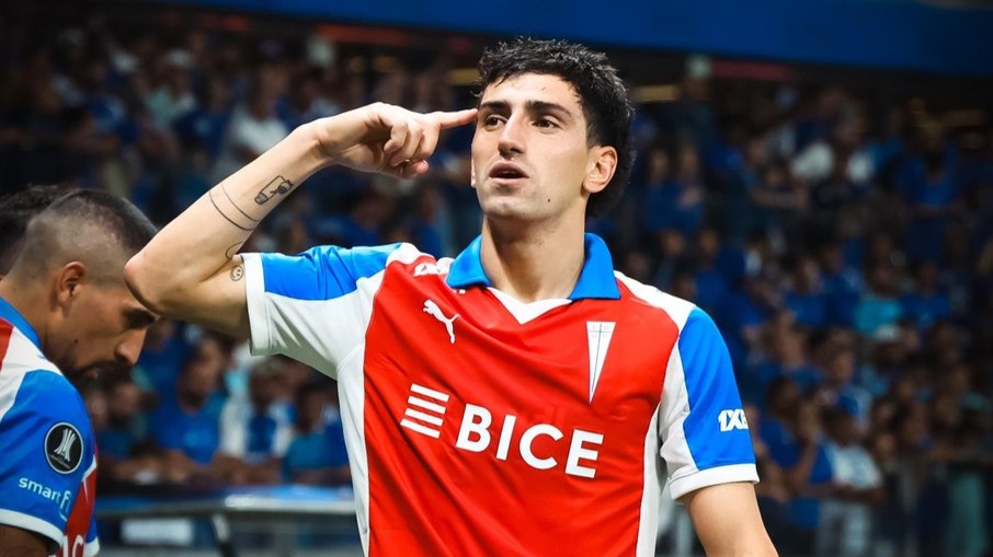 Justo Giani abriu o placar para a Universidad Católica contra o Cruzeiro