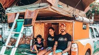 Família deixa tudo para viver em motorhome: 