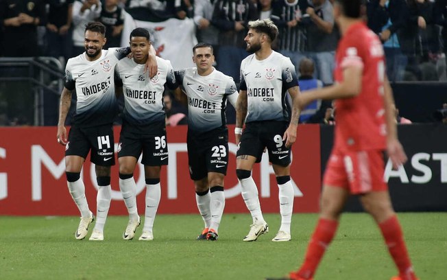 Corinthians jogou bem e goleou o Argentinos Juniors na noite desta terça-feira, pela Sul-Americana