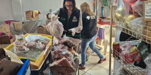 MP apreende 2 toneladas de produtos vencidos no RS