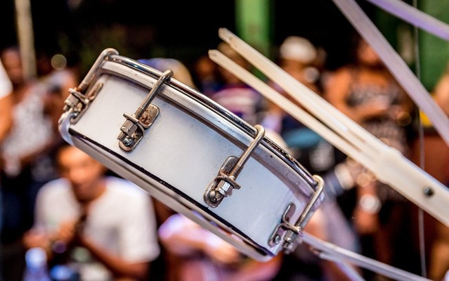 Festival de sambas autorais homenageia centenário de Bezerra da Silva com premiação em dinheiro em Caraguatatuba Festival de sambas autorais homenageia centenário de Bezerra da Silva com premiação em dinheiro em Caraguatatuba