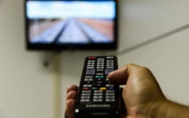 Dados da Anatel apontam que a TV por assinatura caiu 2% em 2016 no comparativo com o ano anterior