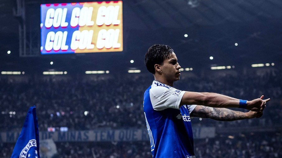 Kaio Jorge comemora gol no Mineirão, pelo Cruzeiro