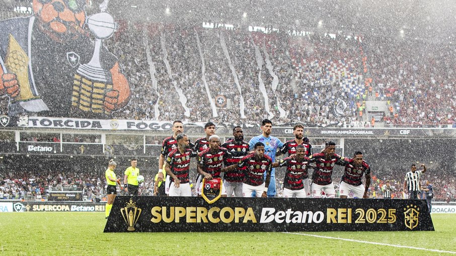 Flamengo conquistou o terceiro título neste domingo Flamengo conquistou o terceiro título neste domingo
