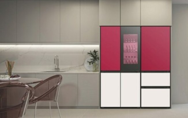 CES 2023: Geladeira LG com MoodUP imprime um estilo mais colorido na cozinha com o Viva Magenta