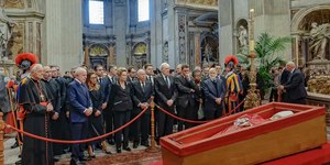 Morte do Papa e as Profecias de Nostradamus: o que ele previu?