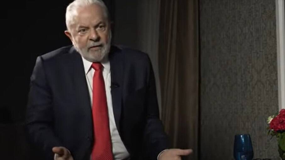 Lula defende revogar reforma trabalhista: 