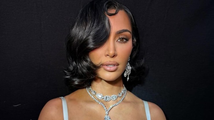 Kim Kardashian revela aneurisma cerebral após separação