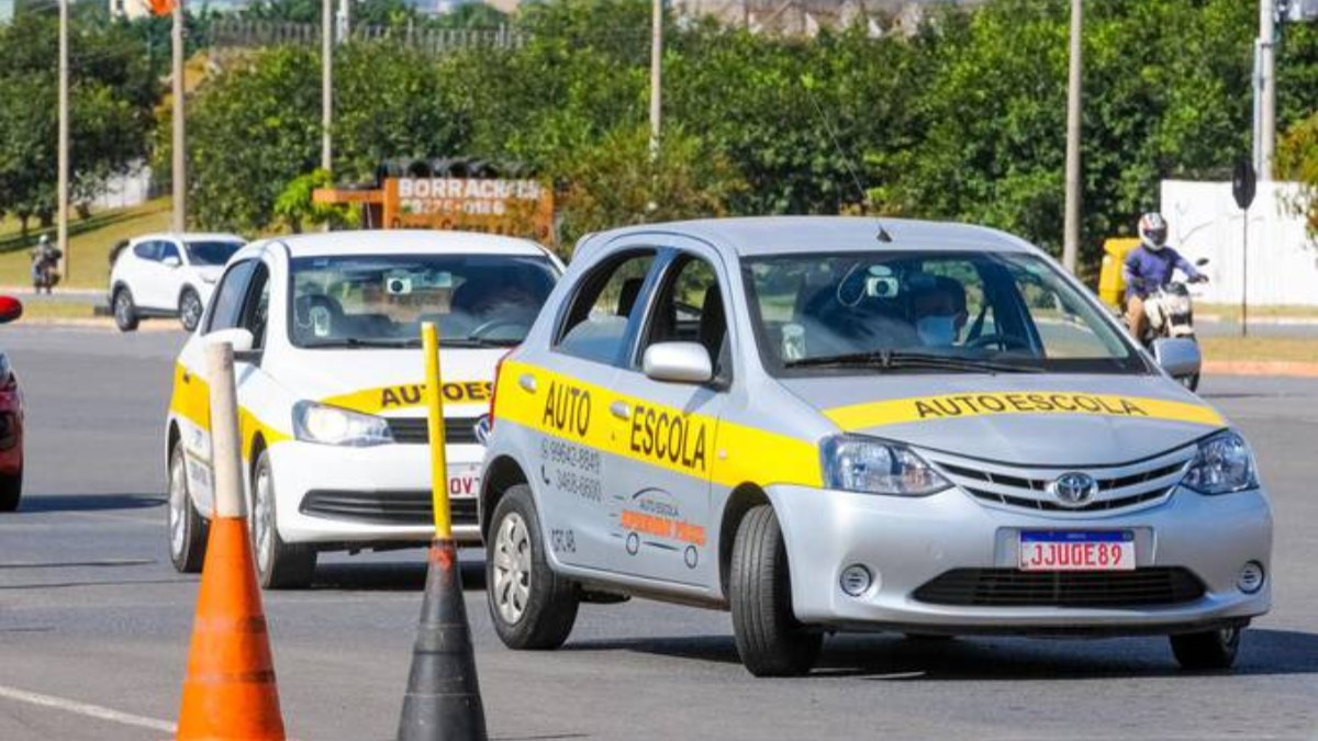 Câmara debate redução da idade mínima da CNH de 18 para 16 anos