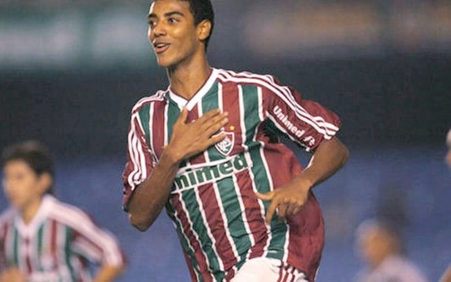 De volta ao Fluminense, Alan precisará recuperar forma física e preencher lacunas no setor ofensivo