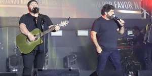César Menotti & Fabiano agitam Festival Sertanejo do Hopi Hari