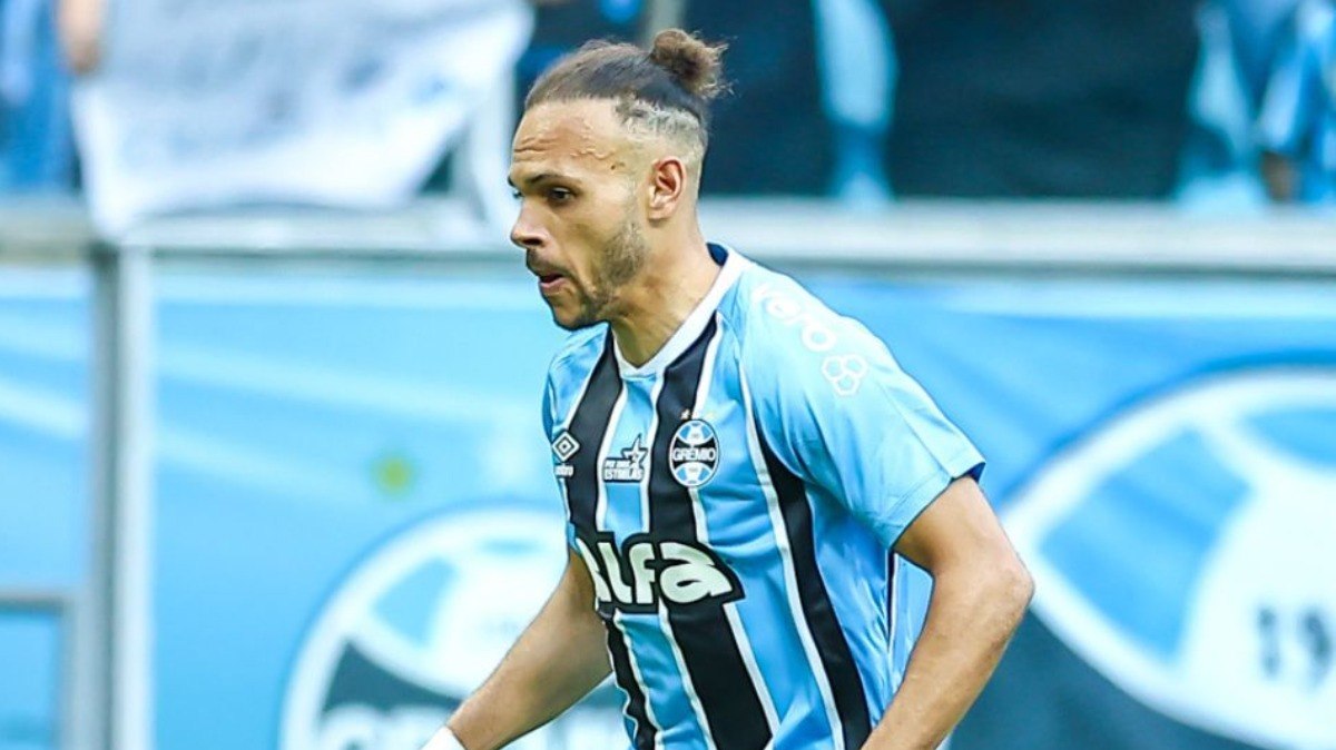 Braithwaite%20lamenta%20les%C3%A3o%20grave%3A%20%22Aceitar%20%C3%A9%20o%20%C3%BAnico%20caminho%22