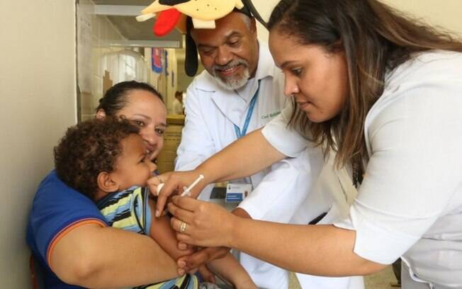 Sarampo, vacina, criança