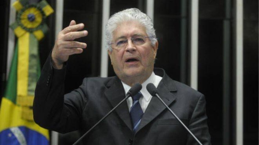 Roberto Requião (PT)  concorre ao governo do Paraná 
