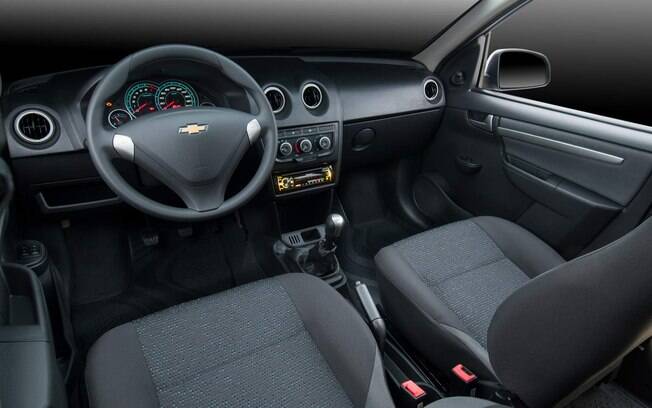 O painel do Chevrolet Celta foi atualizado com frequência ao longo dos anoz