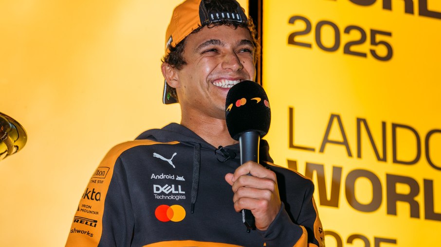 Lando Norris renovou com a McLaren Lando Norris renovou com a McLaren