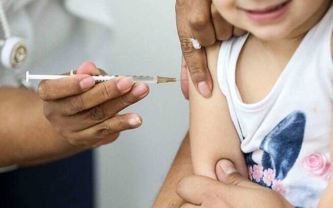 Vacina de Oxford é uma das mais avançadas no mundo