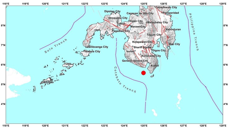 Terremoto de magnitude 7,8 ativa alerta de tsunami nas Filipinas