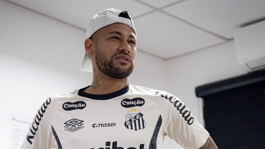 Neymar está com uma lesão na panturrilha