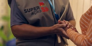 Governo de SP detalha programa de combate à pobreza