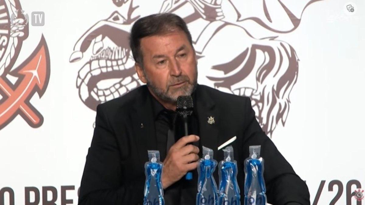 Augusto Melo dá entrevista no Corinthians Augusto Melo dá entrevista no Corinthians