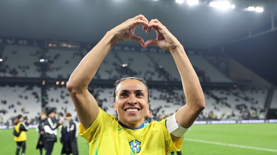 Marta pode ser titular na próxima partida contra o Japão