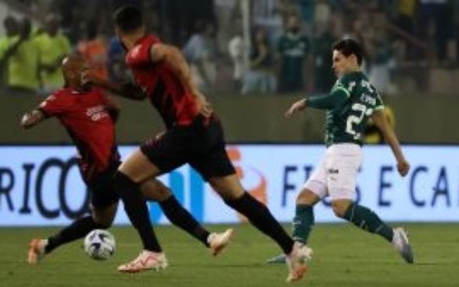 Palmeiras recebe Athletico-PR pelo Brasileirão