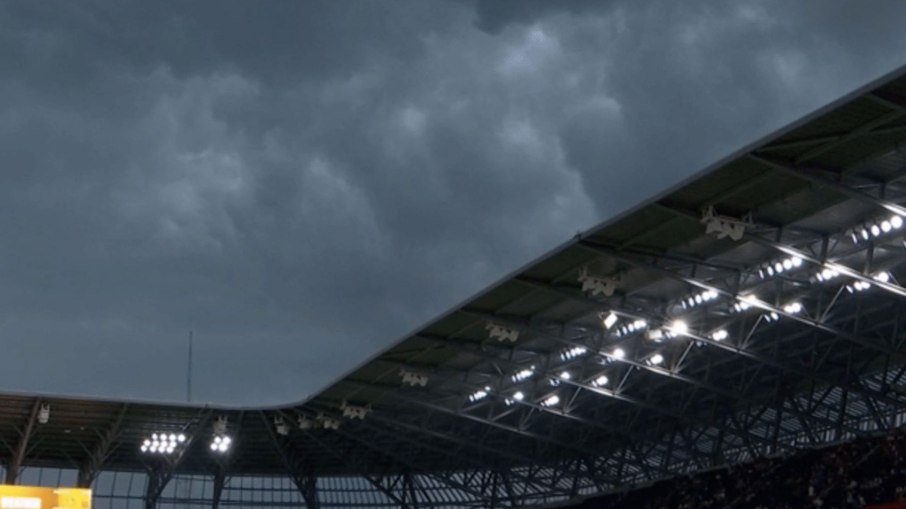 Jogos da Copa do Mundo podem ser pausados por risco de tempestade