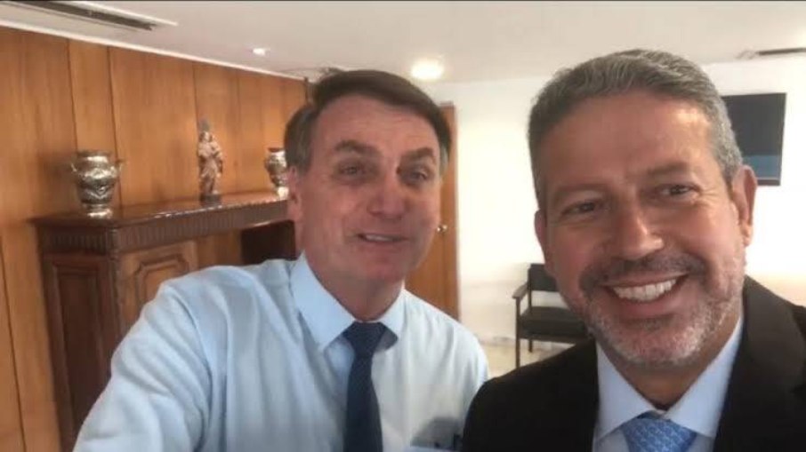 Bolsonaro e Lira estão juntos na cruzada contra a Petrobras