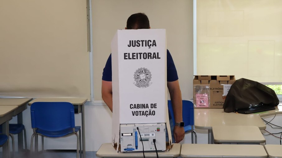 Tarcísio vota em SP Tarcísio vota em SP