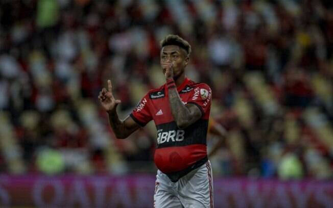 Ao L!, Bruno Henrique vê final como duelo pela hegemonia e se declara ao Flamengo: 'Energia diferente'
