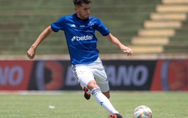 Cruzeiro renova com Villalba