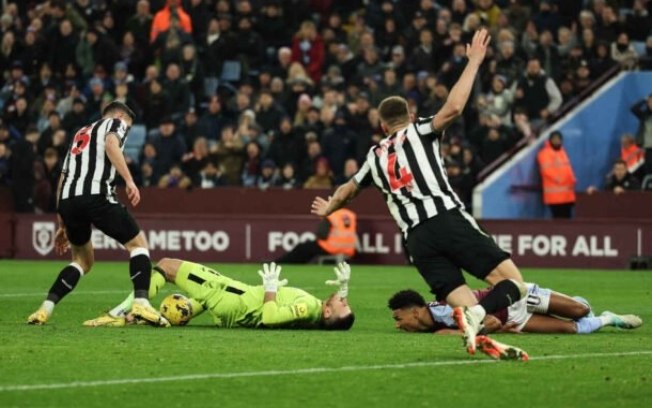 Schar pega a sobra e faz seu segundo gol na vitória do Newcastle sobre o Aston Villa 